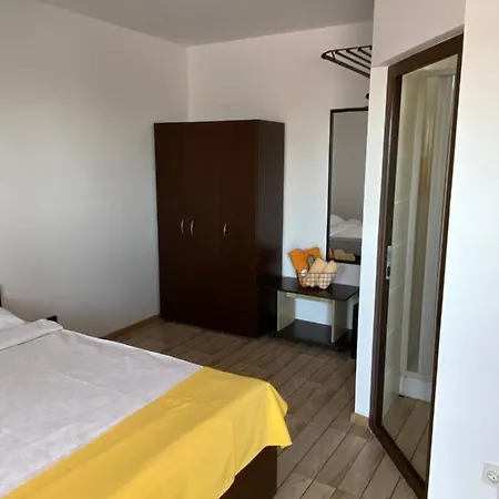 Casa De La 3* Corbu (Constanta)