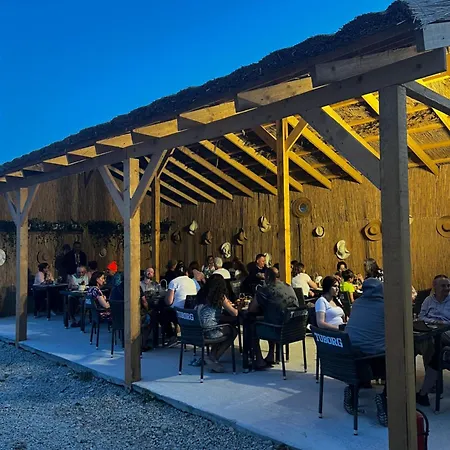 Casa De La بيت ضيافة