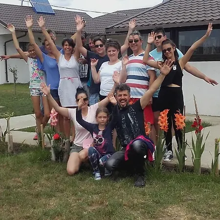 Konukevi Casa De La 3*