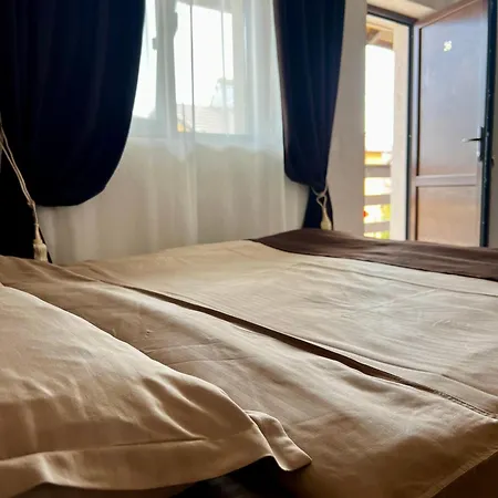 Pensjonat Casa De La *